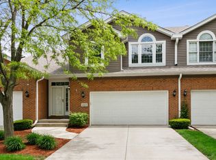 14613 Club Circle Dr, Oak Forest, IL 60452