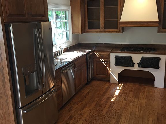 4th image of 549 Lassen St