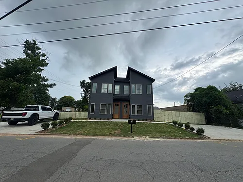 902 N Poplar St #A Photo 1
