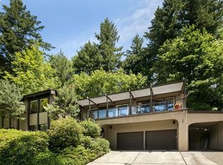 5230 SW 18th Dr, Portland, OR 97239