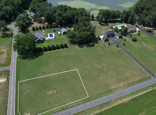 2 Chipmans Pond Rd, Laurel, DE 19956