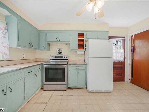 5th image of 48 Prospect Rd