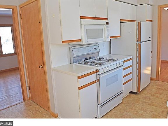 2nd image of 4601 Woodbine Ln N