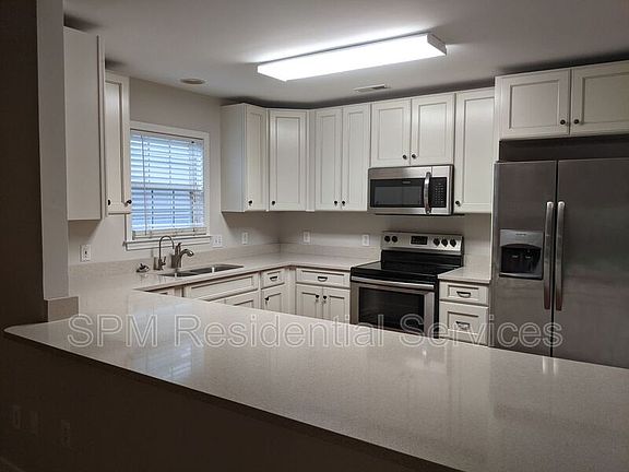 5th image of 514 Foxwood Ln