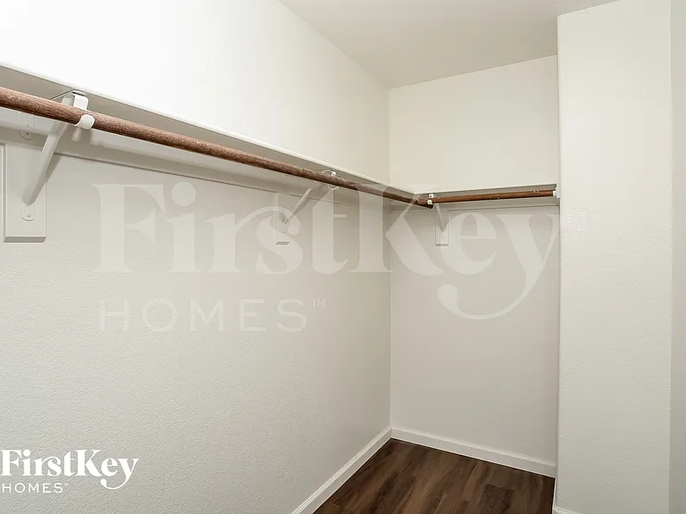 9135 Green Frost Dr — Photo 12