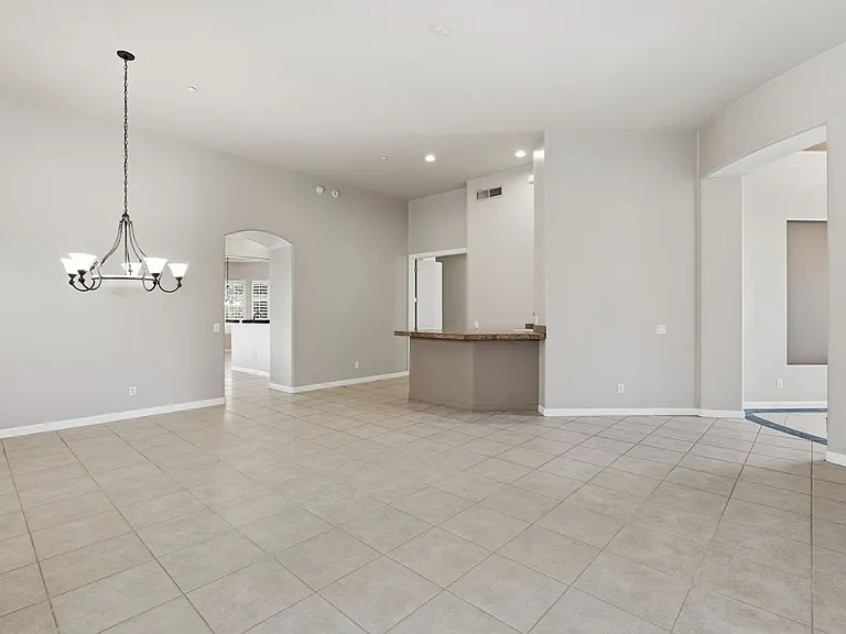 7369 E Del Acero Dr — Photo 14