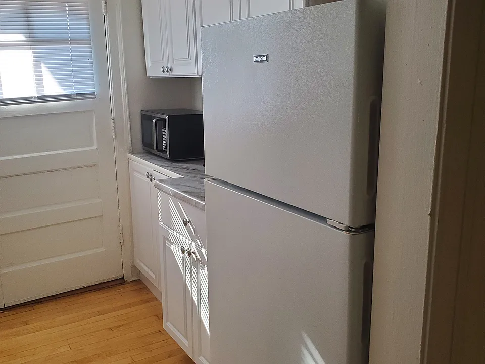 6536 N Francisco Ave #6538-3F