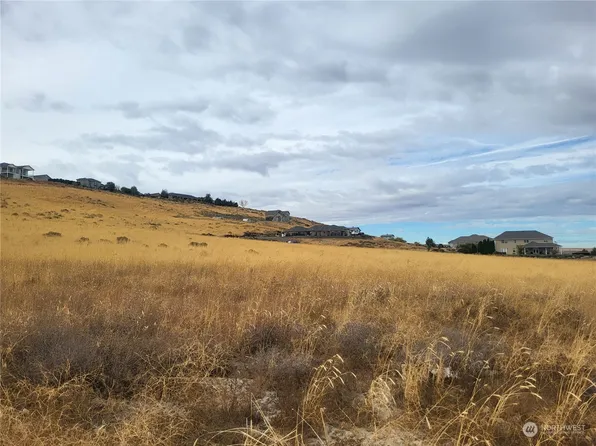 31730 Mammoth Dr, Kennewick, WA 99338