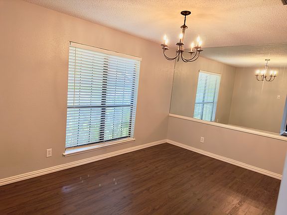 3rd image of 2302 Flat Creek Dr