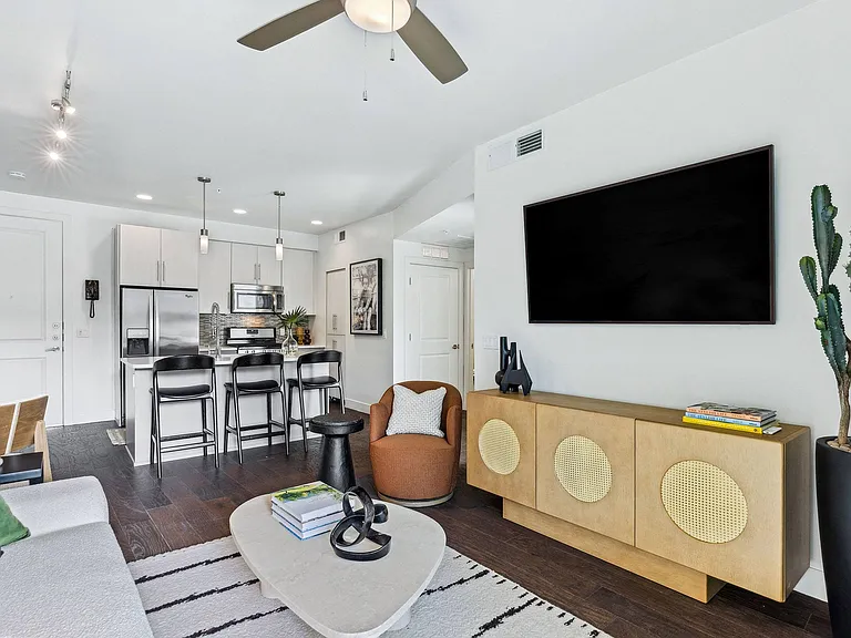 The Standard Scottsdale — Photo 9
