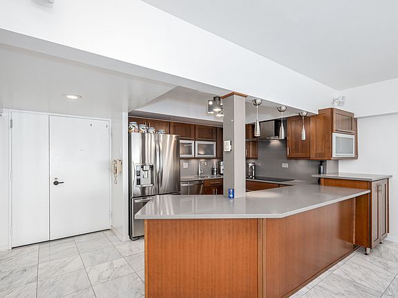 3rd image of 175 E Delaware Pl APT 8004