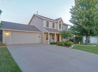624 Brentwood Dr, Lawrence, KS 66049