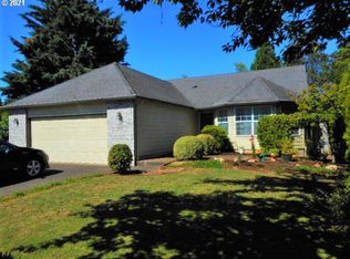 628 Sweet Cherry Ln, Independence, OR 97351