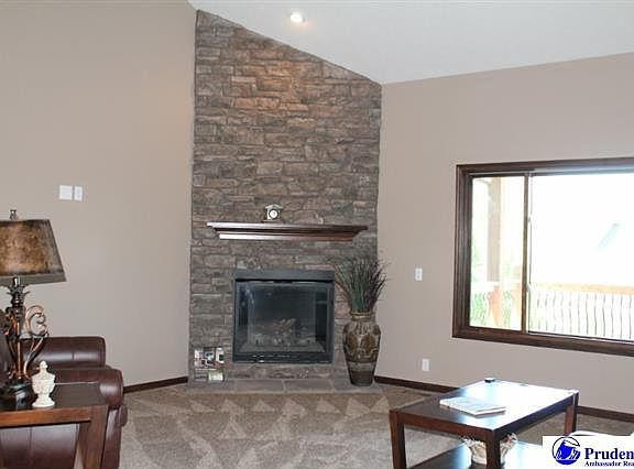 5th image of 2724 N 175th Ave