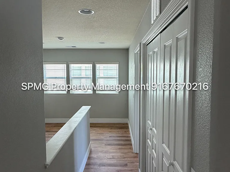 1456 Impressionist Loop — Photo 43