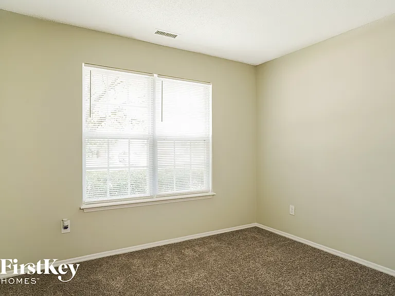 6220 Saybrooke Dr — Photo 11