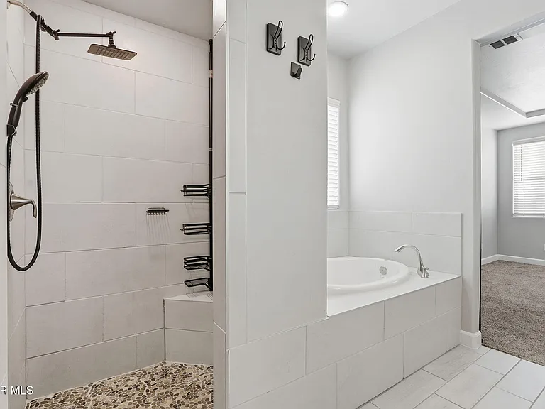 13131 Oakhampton Ave — Photo 25