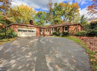 6297 Burning Tree Ln, Fayetteville, PA 17222