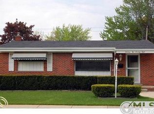 13578 Leroy St, Southgate, MI 48195