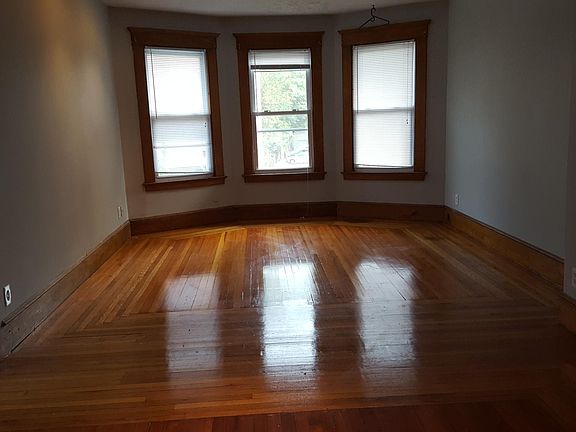 3rd image of 229 Fountain St #2