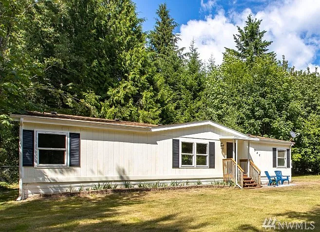 240 E Tahuya Dr photo 1