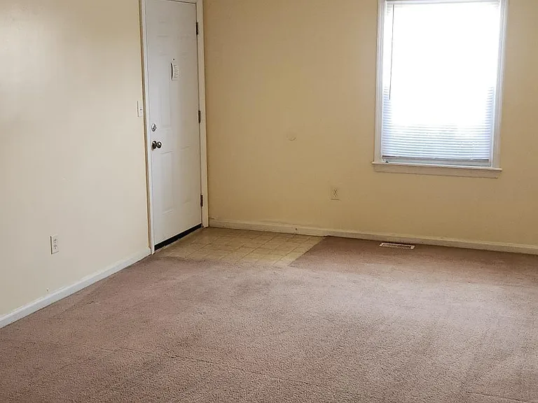 535 State St #1 — Photo 4