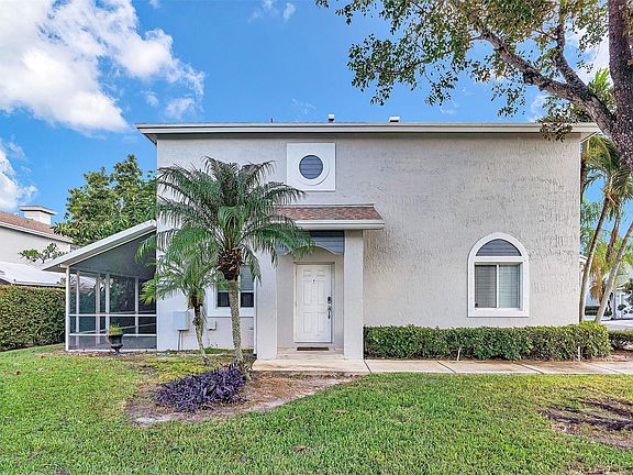 4th image of 4791 SW 14 Court