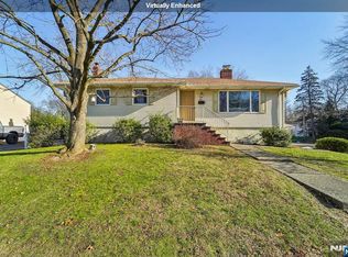 103 Hickory St, Township Of Washington, NJ 07676