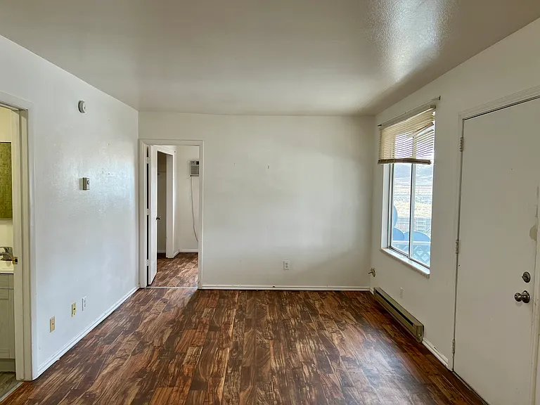 519 Camp St #9 — Photo 6