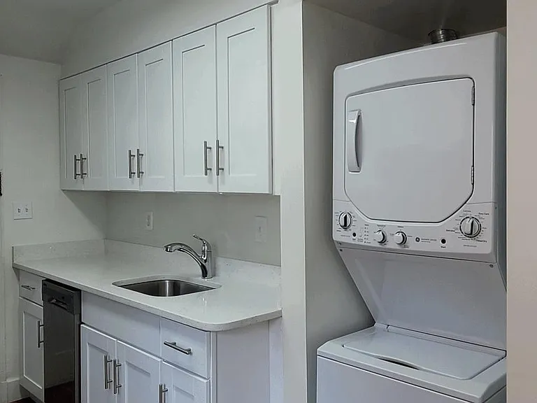 Kitchen (3 of 3)