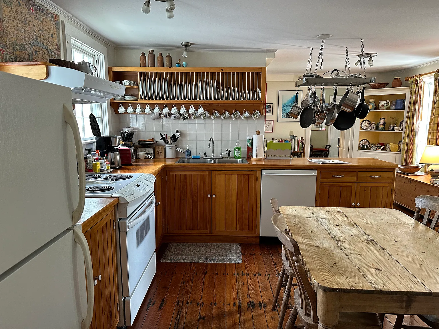 2 bed, 1100 sqft, $2,300 — Photo 4