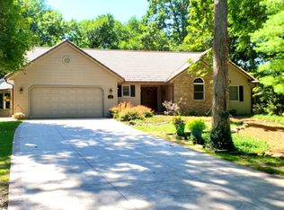 14144 Hickory Rise Ct, Roscoe, IL 61073