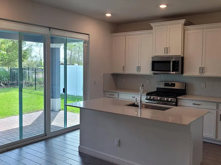 1200 Sterling Pine Pl — Photo 20