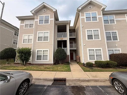 3342 Harbour Pointe Pl #9 Photo 1