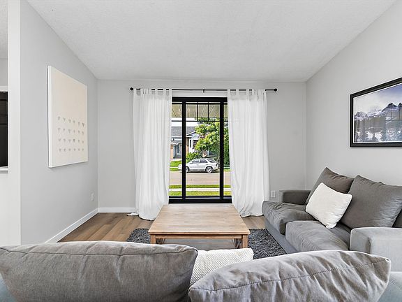 4th image of 4 Nottingham Cres