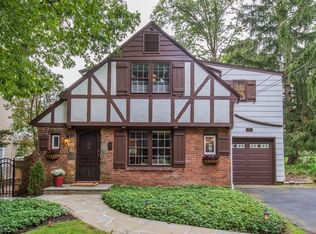 16 Willow St, Chatham, NJ 07928