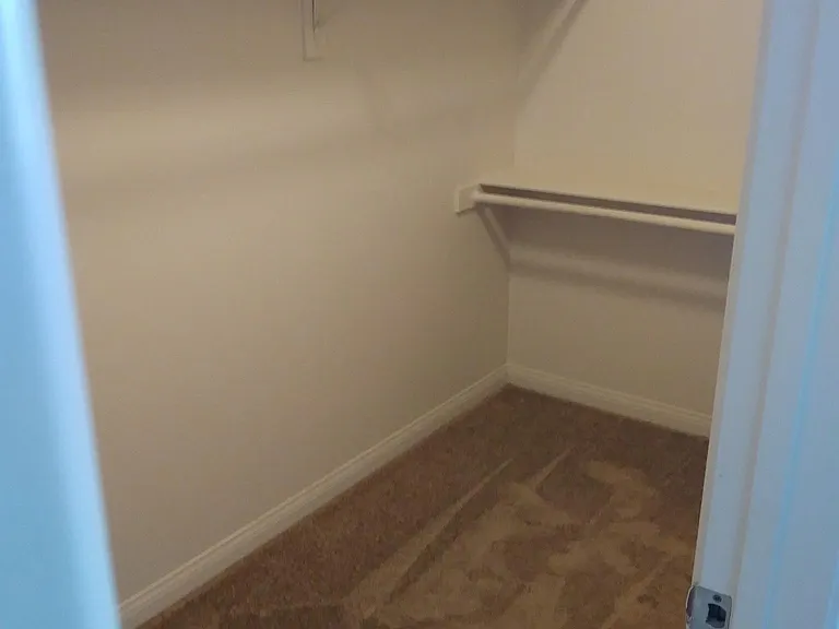 1922 Kelly Ave #2 — Photo 18