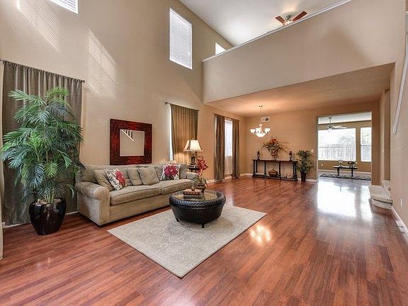 4th image of 2507 Cantara Way