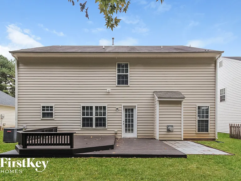 6111 Forest Pond Dr — Photo 15