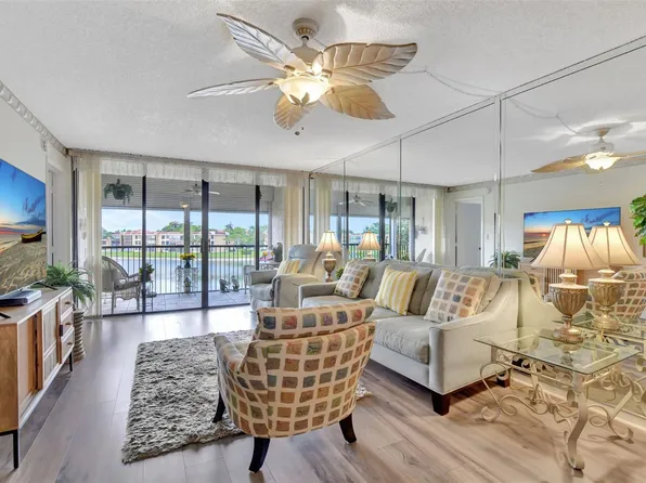 6033 Coral Lake Drive #6033, Margate, FL 33063