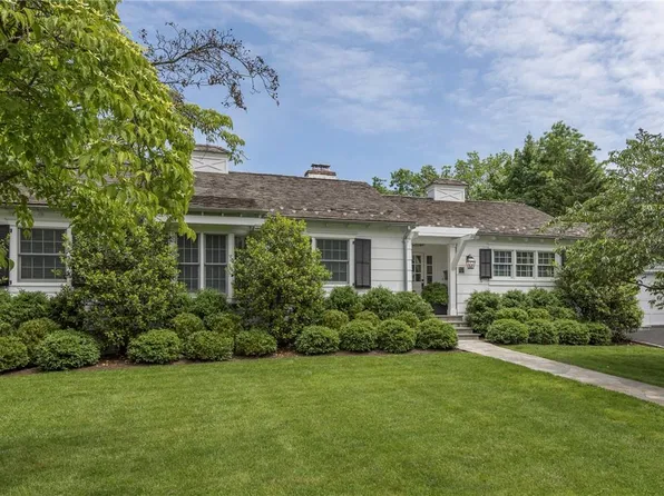 12 Greenfield Avenue, Bronxville, NY 10708