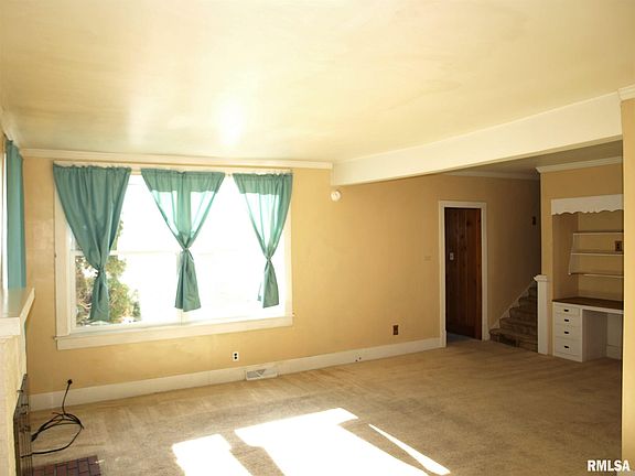 4th image of 230 Walnut Ave