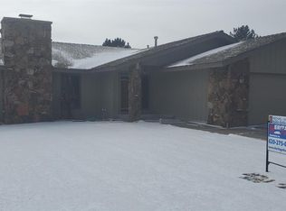 408 Kensington Blvd, Garden City, KS 67846