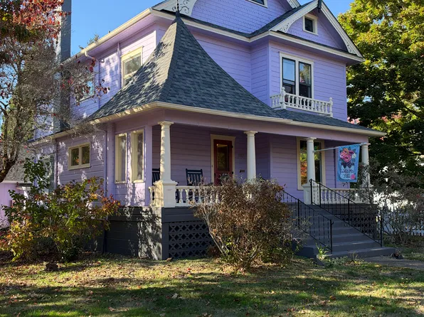 1113 Cottage St NE, Salem, OR 97301
