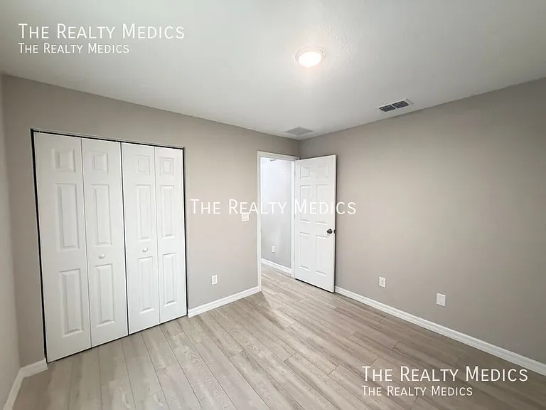 214 Locust Pass Trce — Photo 6