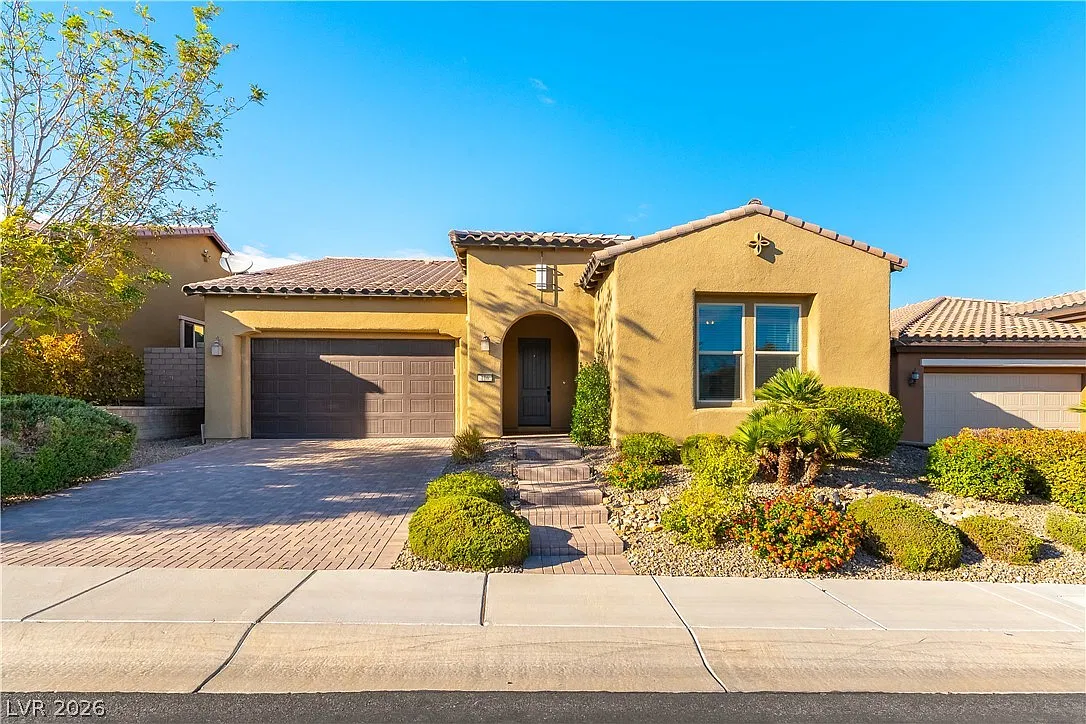 3 bed, 3.0 bath, 2152 sqft, $3,650 — Photo 1