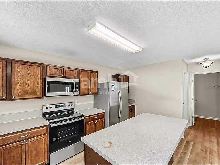 1955 Tomahawk Dr — Photo 5