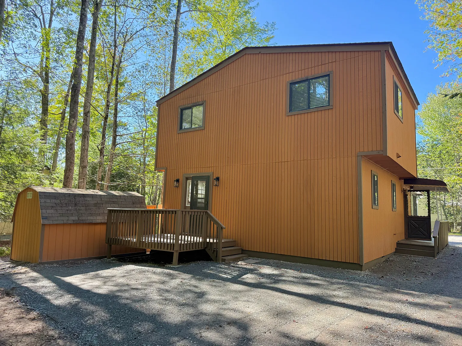 3 bed, 1300 sqft, $2,000 — Photo 3