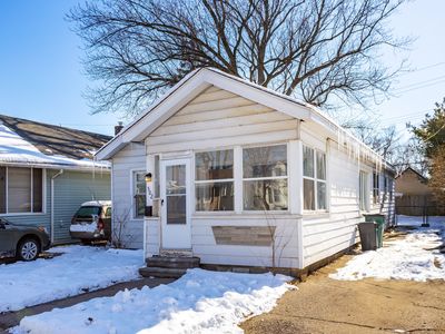 502 Ardmore Dr, Ferndale, MI, 48220