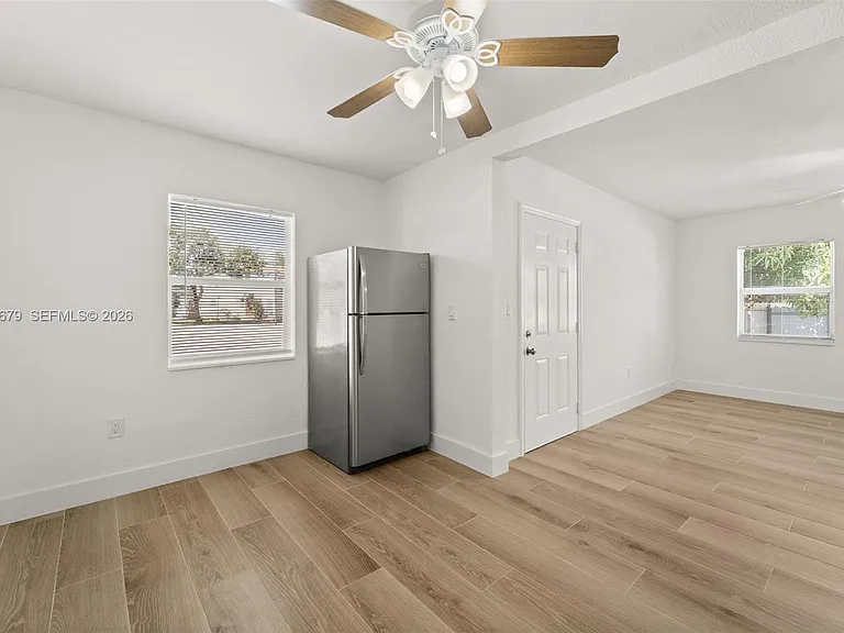 255 Beacom Blvd #DOWNSTAIRS — Photo 5